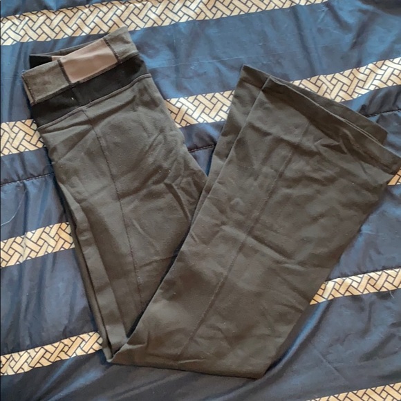 Lululemon Groove Pants - Picture 1 of 3